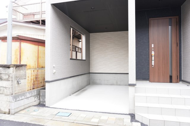 越谷市蒲生東町 新築分譲住宅の駐車場