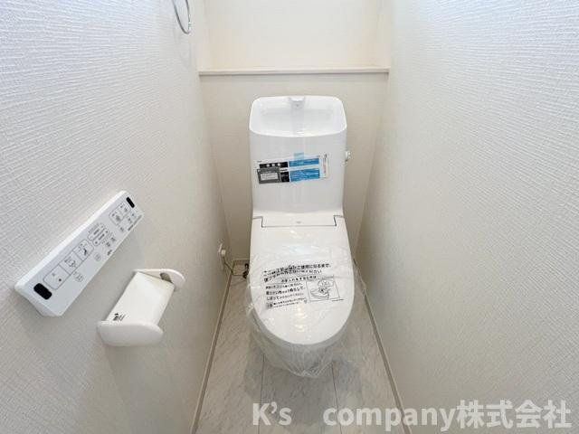◎茅ヶ崎市萩園　新築戸建　2号棟のトイレ|白を基調とした清潔感のあるトイレ◇