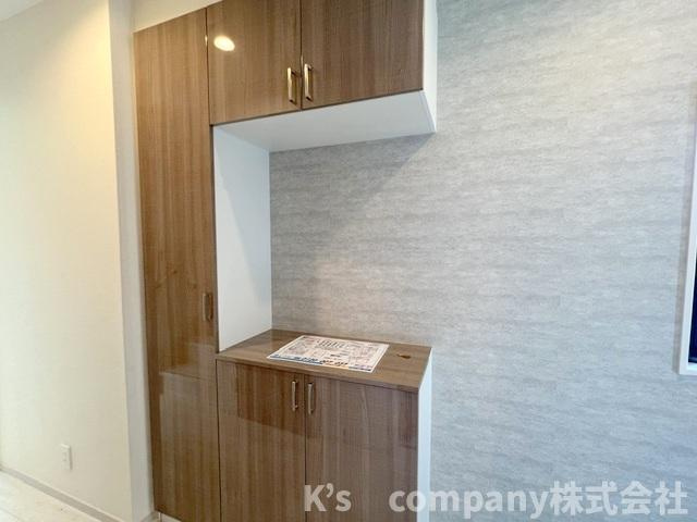 ◎茅ヶ崎市萩園　新築戸建　2号棟の玄関|収納力のあるシューズインクローゼット☆