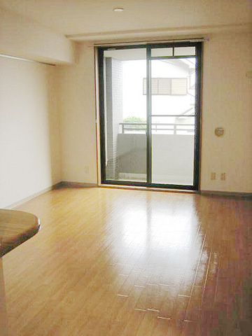 ＳｋｙＣｕｂｅ東本郷の居間・リビング