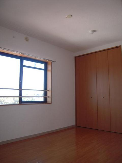 ＳｋｙＣｕｂｅ東本郷の居間・リビング|居室2