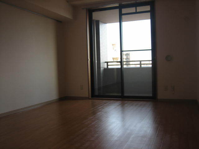 ＳｋｙＣｕｂｅ東本郷の居間・リビング