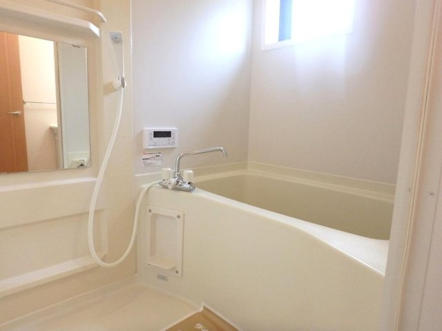 サンシルフィー　Ｃの浴室