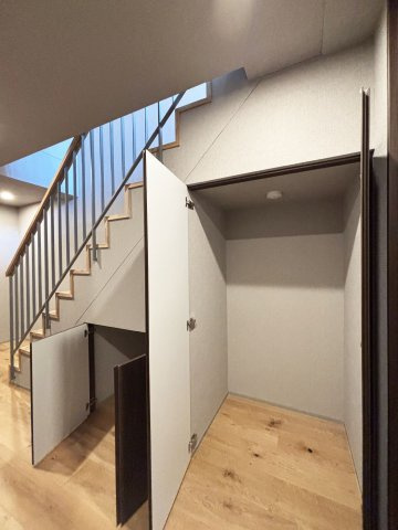 【収納】 | アローズ茗荷谷 | 階段下収納