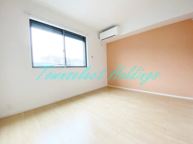 カーサ・ルミナーレの寝室|広々とした洋室♪