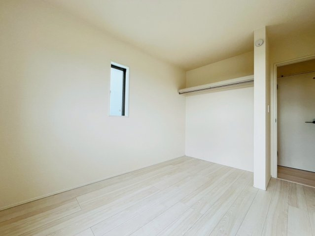 ★★南城市玉城糸数４期全２棟－１号棟の洋室