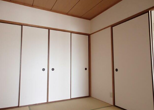 ハイツ柳井の和室