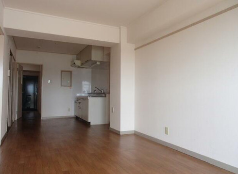 ハイツ柳井の居間・リビング