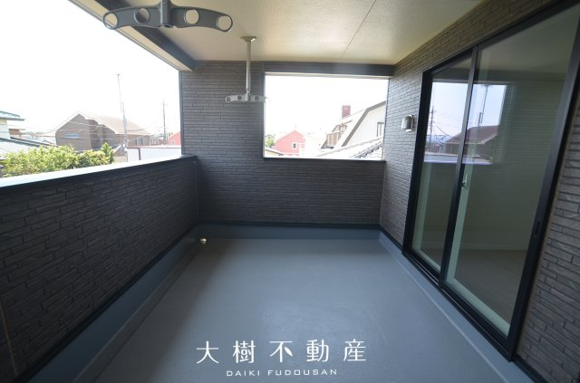 【バルコニー】 | 座間市新田宿　新築戸建て　全2棟【仲介手数料無料】