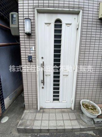 大蓮東4丁目中古戸建の玄関|弊社は住宅ローンに自信あり。
様々にリフォームプランもローンに組み込んでご提案致します！