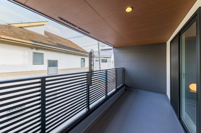 川崎市多摩区南生田2丁目　新築戸建てのその他|「モデルハウス」◆日当たり良好なバルコニー！毎日のお洗濯にも嬉しいですね！
