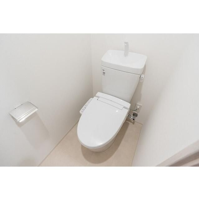 コンフォリア竹ノ塚イーストのトイレ