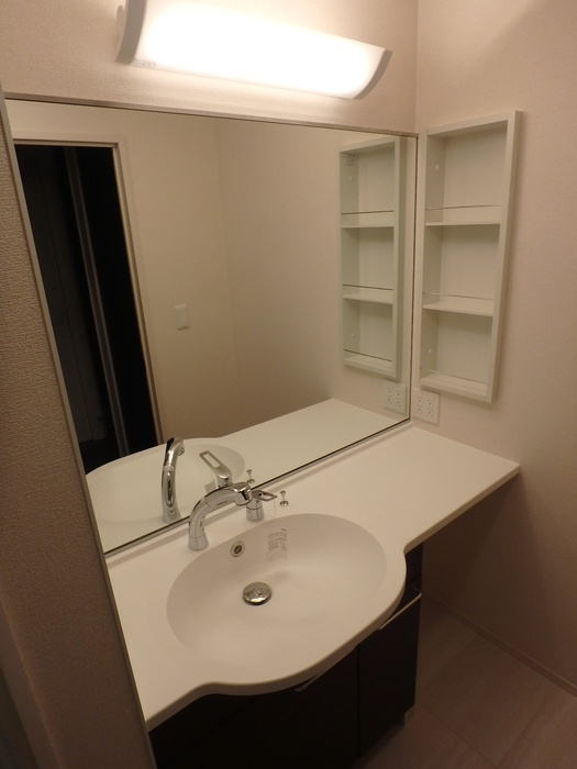 コンフォーティア東仙北　Ｂの洗面所