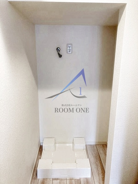 レガーレ新高円寺の設備|洗濯機置き場です。