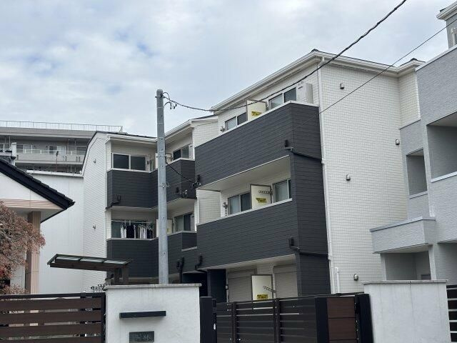 ウエストコート六町の外観