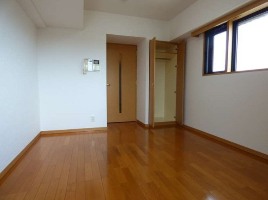 中野区鷺宮４丁目の賃貸マンションの居間・リビング