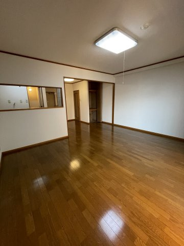 アザレアハイツ蒲池の居間・リビング
