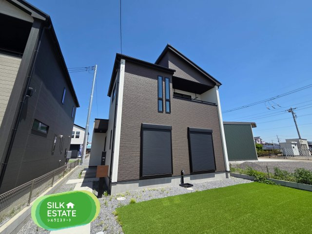 新築　太田市新田上江田町　4号棟　GRAFAREの外観|現地写真　完成しました！随時ご内覧可能です。お気軽にご連絡ください！