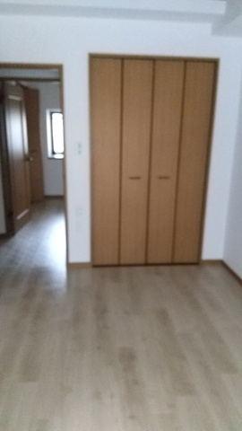 平塚市老松町の賃貸マンションの居間・リビング|使いやすいリビングになります♪