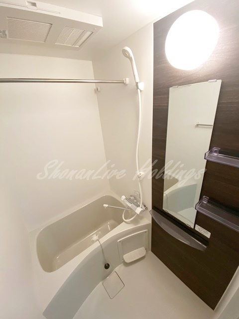 茅ヶ崎市共恵１丁目の賃貸マンションの浴室|浴室乾燥もあり女性の方も安心♪