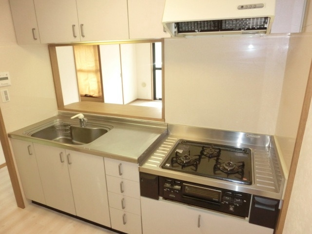 ラ・ヴィラヴェルデ平塚のキッチン|広々としたキッチンです♪