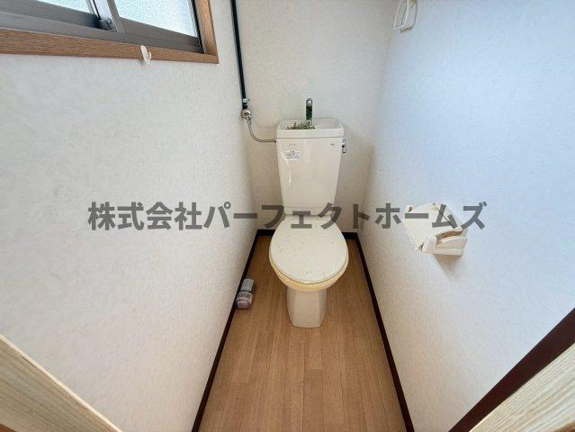 池田旭町アパートのトイレ|シンプルで使いやすいトイレです