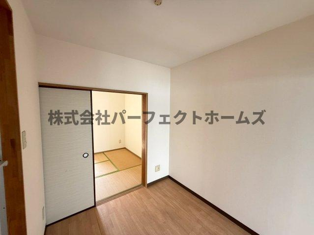 池田旭町アパートの居間・リビング|おしゃれなリビングです