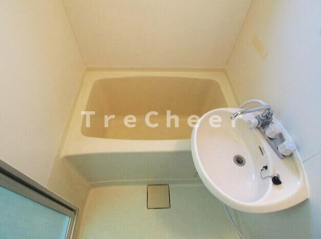 フラットユニオンの浴室