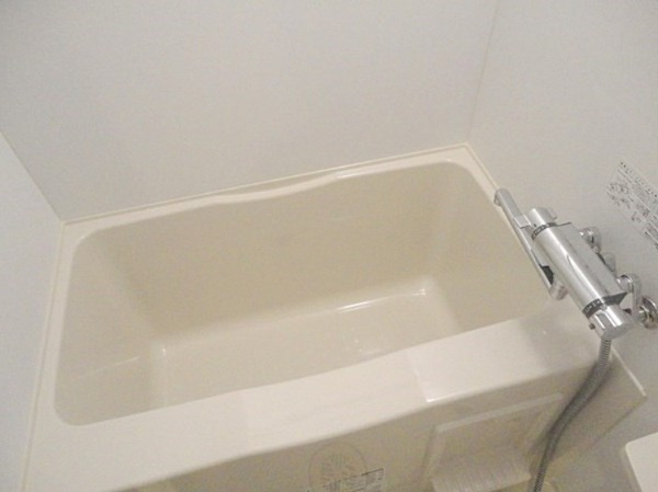 ブライズ森下リベラの浴室|床・建具・設備の色は異なる場合がございます。