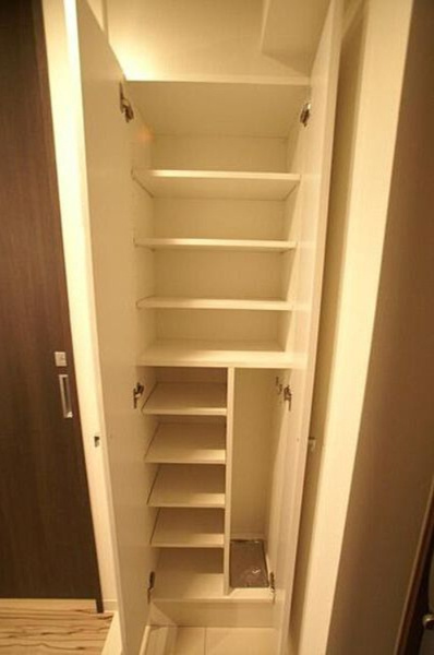 ブライズ森下リベラの収納|床・建具・設備の色は異なる場合がございます。