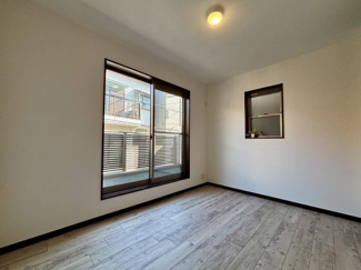 【洋室】 | 新高５丁目中古戸建