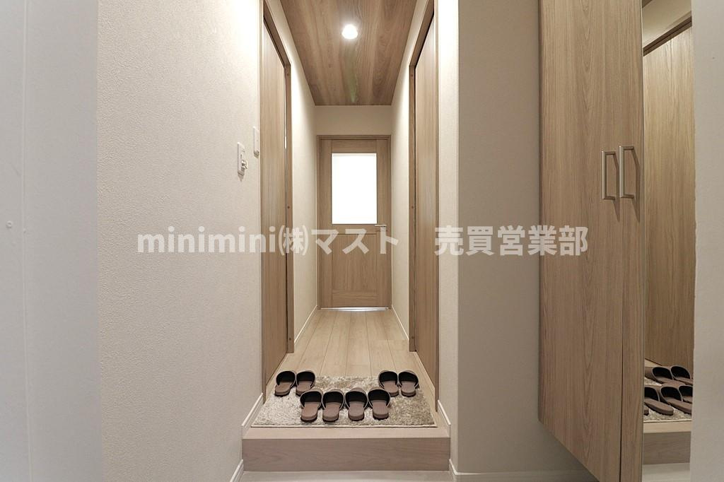 ダイアパレス順慶町の玄関