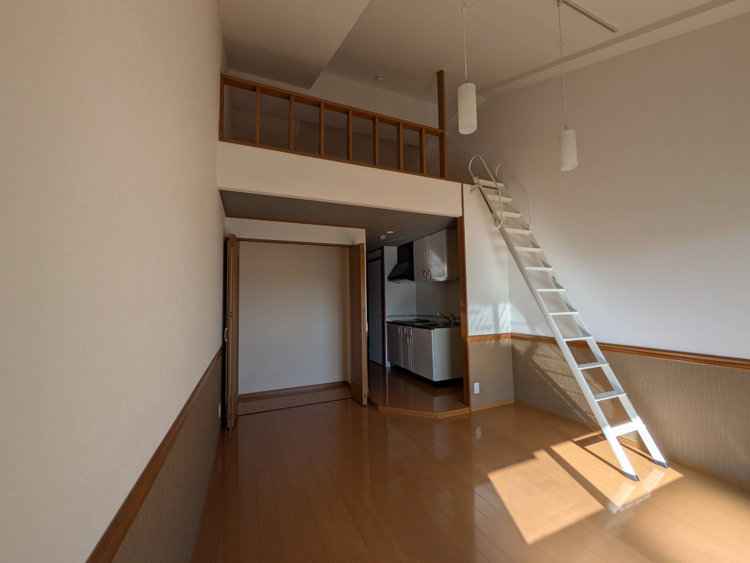 グランドール森友の洋室