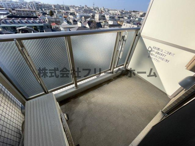 武蔵野市中町２丁目の賃貸マンションのバルコニー
