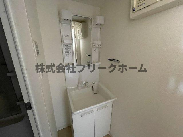 武蔵野市中町２丁目の賃貸マンションの洗面所