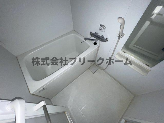 武蔵野市中町２丁目の賃貸マンションの浴室