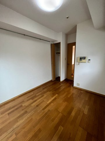 ロイヤルアメニティー西戸山の洋室|ゆったりした洋室です