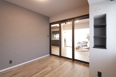 【寝室】 | ジーニス大阪WEST