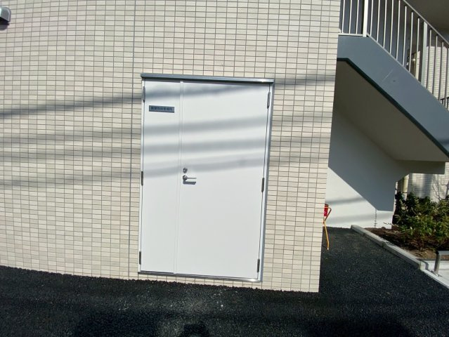 アルファコート葛西のその他共用部分|敷地内ゴミ置き場あり