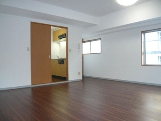 信越ビルの内装