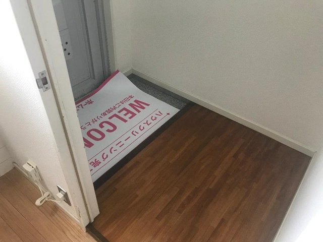 ツインハイムミサトの玄関