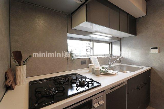 ジーニス大阪ウエスト棟のキッチン