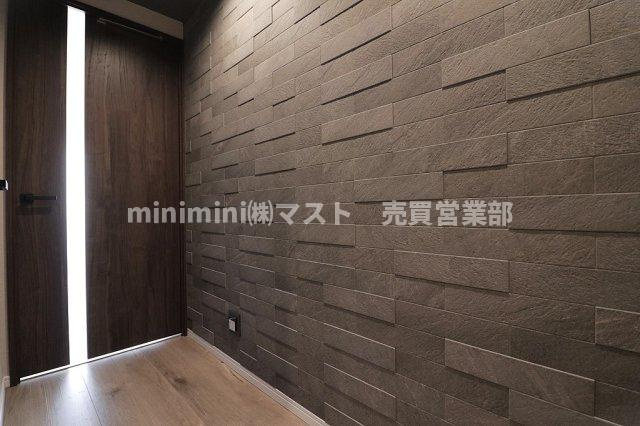 ジーニス大阪ウエスト棟の玄関