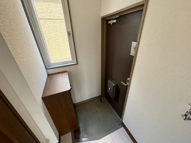 ハローハイツの玄関