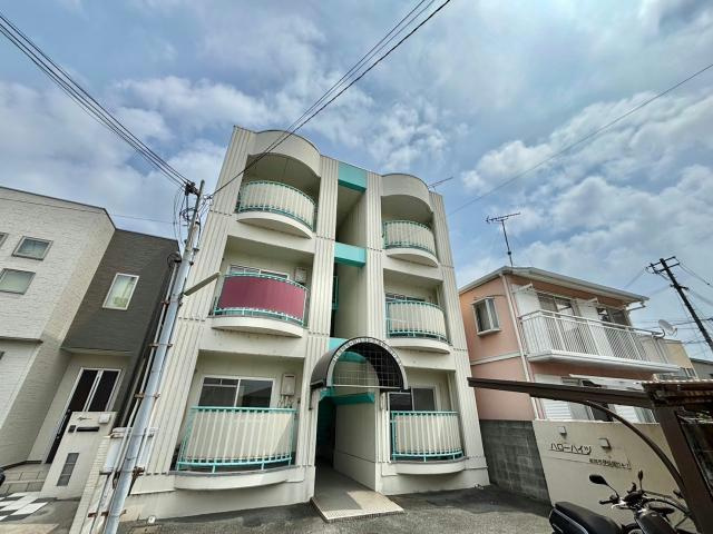 ハローハイツの外観
