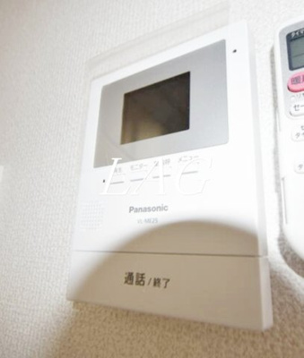 【セキュリティ】 | アベニール | モニター付きインターフォンです。