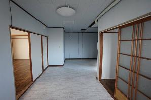 竹田マンションの居間・リビング