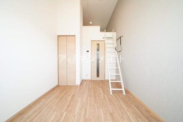 【居間・リビング】 | 丘の上のフィオーレ横浜 | ゆったり過ごせるお部屋です