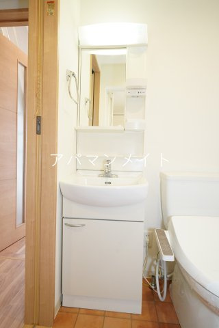 【洗面所】 | 丘の上のフィオーレ横浜 | 独立洗面台