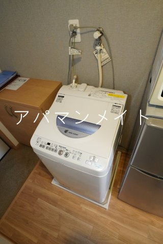 【設備】 | 丘の上のフィオーレ横浜 | 室内洗濯機置き場になります